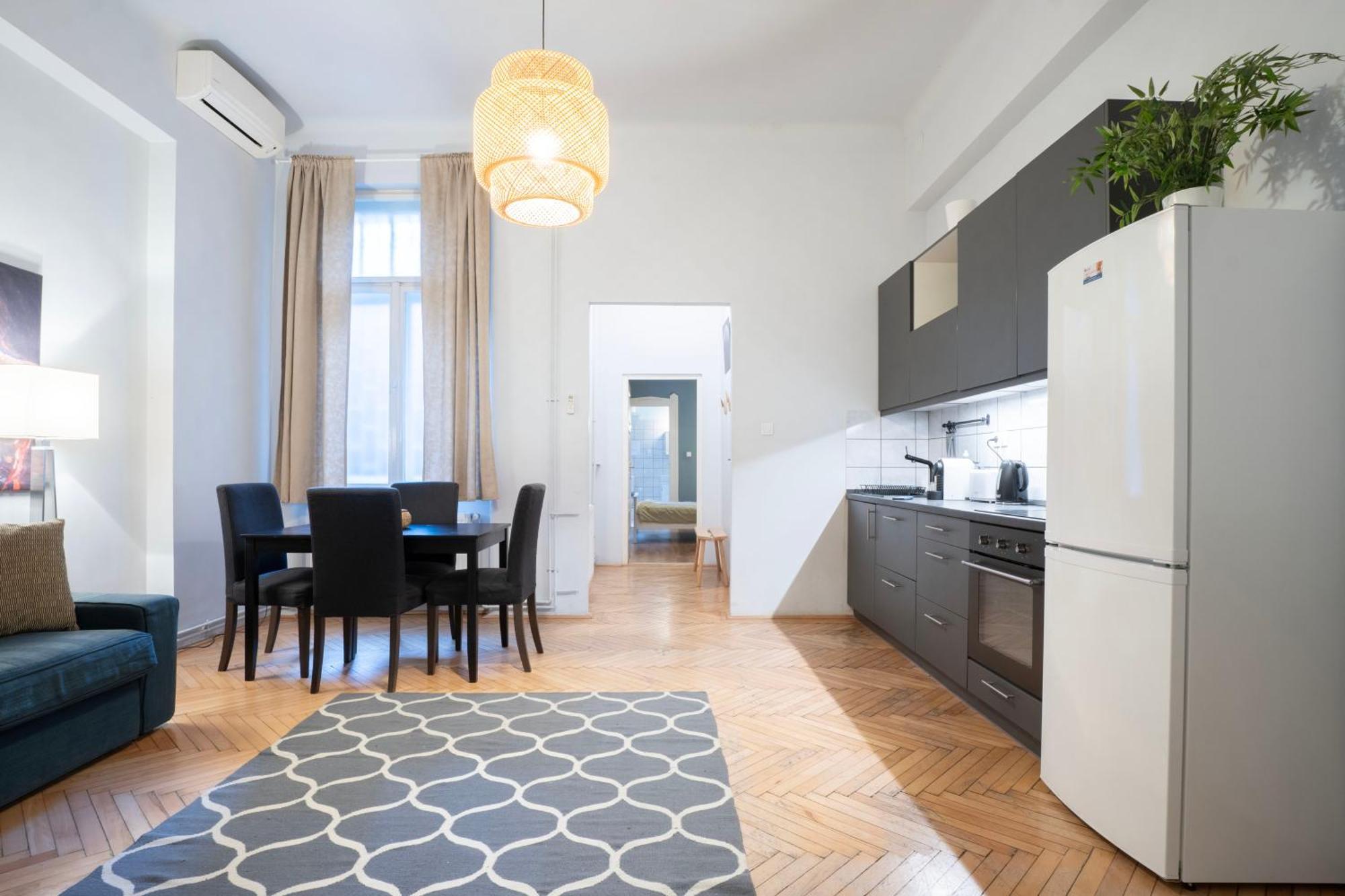 Super Comfort Apartment With 3 Rooms Next To Opera Budapest Bagian luar foto
